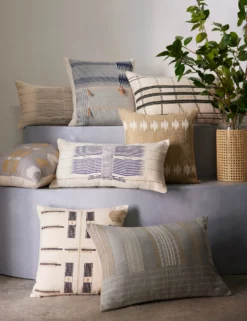 Narola Pillow -KOKOLA Furniture Shop 20220914 Naga Pillow17075 SITE CROP fd073e29 25e0 41ab ba5c a51fb0dbce95 scaled