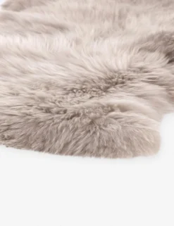 Vale Ombre Sheepskin Throw -KOKOLA Furniture Shop 231321 001 DET 1