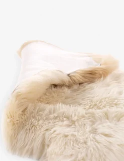 Vale Ombre Sheepskin Throw -KOKOLA Furniture Shop 231321 002 DET 3