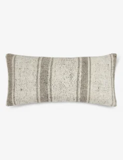 Xia Vintage Lumbar Pillow