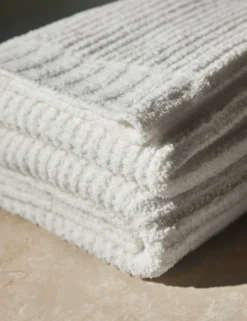 Knit Waffle Weave Throw By Kashwere -KOKOLA Furniture Shop KnitWaffleWeaveThrowbyKashwere White 13833 SITECROP e92b3665 a821 4a14 b272 616240848e24 scaled