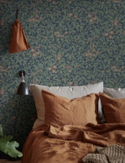 Scalamandre Linnea Wallpaper By Sandberg -KOKOLA Furniture Shop Linnea midnight blue 838 76 SITECROP scaled