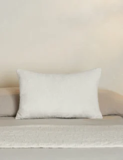 Lumi Textured Pillow By Sarah Sherman Samuel 12 Lumi Textured Pillow By Sarah Sherman Samuel -KOKOLA Furniture Shop LumiLumbarPillowbySarahShermanSamuel A0655794B StudioLifestyle scaled