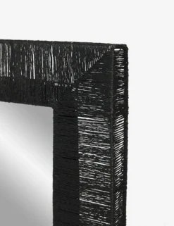 Carlotta Mirror -KOKOLA Furniture Shop Mirror2 1845 050fff7f c67a 4e82 9a96 92002ca245b2