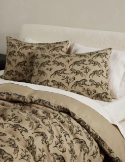 Tiger Hemp Duvet Cover By Sarah Sherman Samuel 8 Tiger Hemp Duvet Cover By Sarah Sherman Samuel -KOKOLA Furniture Shop TigerHempReversible Queen Full A0656719 3 Product scaled