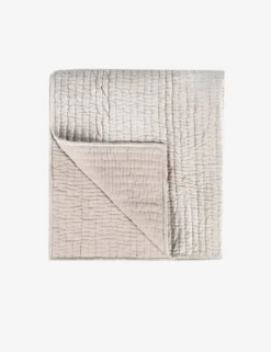 Giulia Quilt -KOKOLA Furniture Shop V160021 1 90c6054c f0ab 4942 bf44 0522eb24b471 scaled