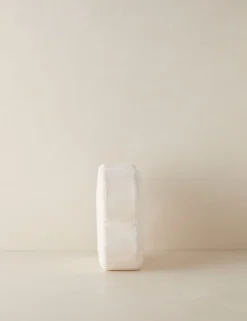 Velvet Clover Pillow By Sarah Sherman Samuel 18 Velvet Clover Pillow By Sarah Sherman Samuel -KOKOLA Furniture Shop VelvetCloverPillow IvorybySarahShermanSamuel Ivory A0656531 3810 Product scaled