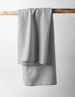 Air Weight Bath Towel By Coyuchi -KOKOLA Furniture Shop air weight fog hanging 2