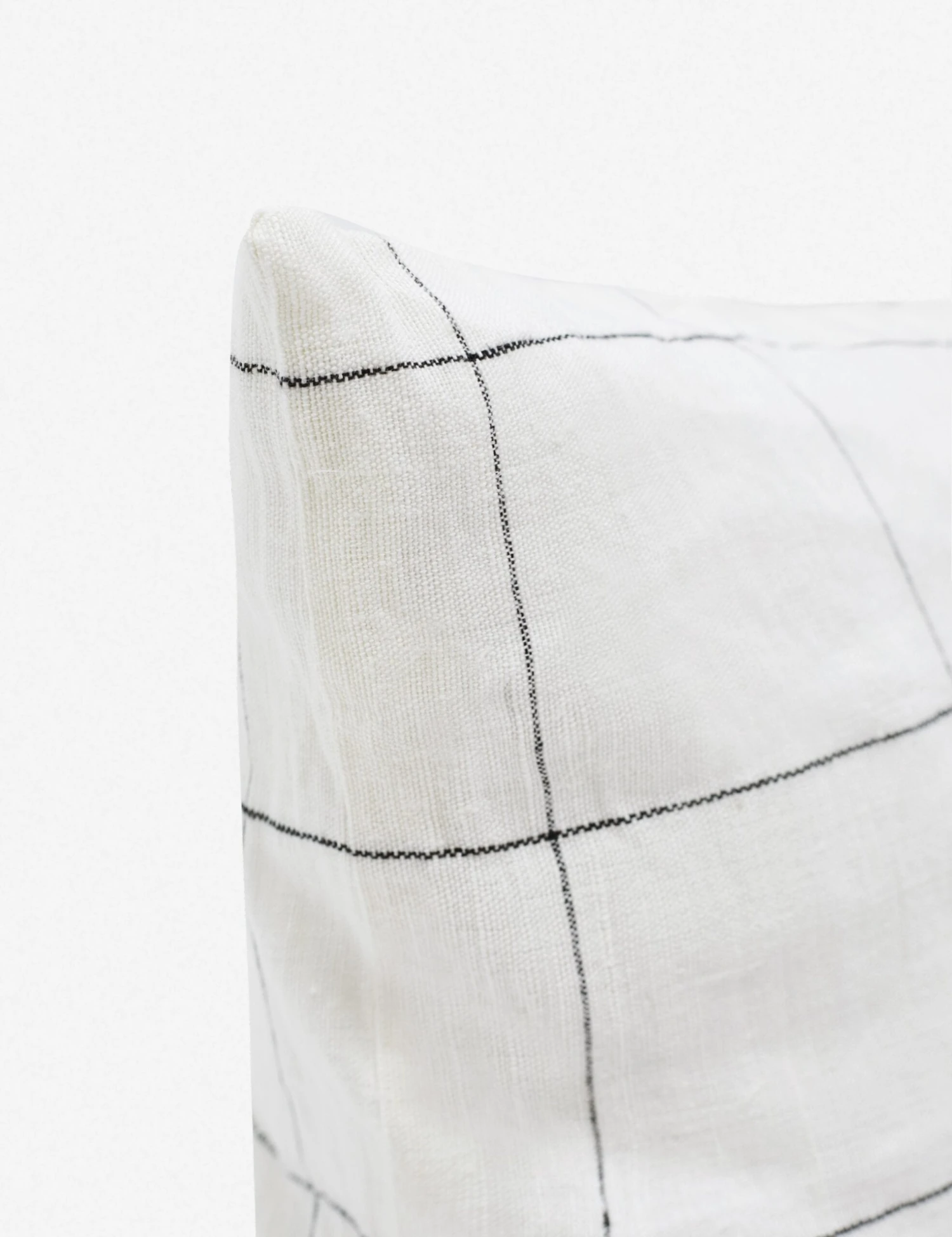 Lucian Pillow 8 Lucian Pillow - Image 8